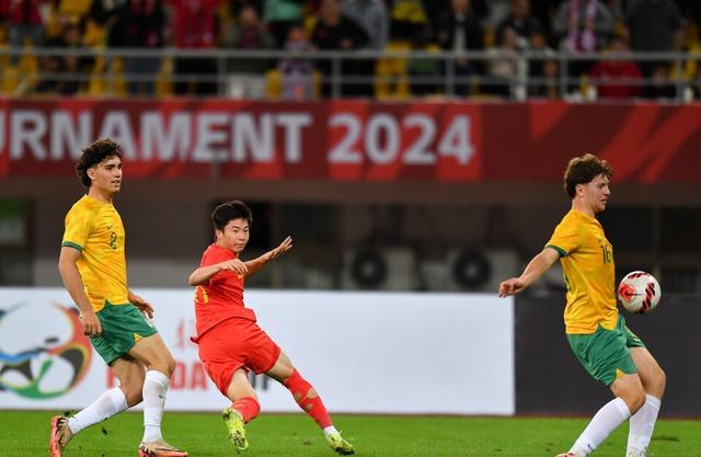 劲敌碰撞!亚洲足球上演巅峰对抗 劲敌碰撞!亚洲足球上演巅峰对抗