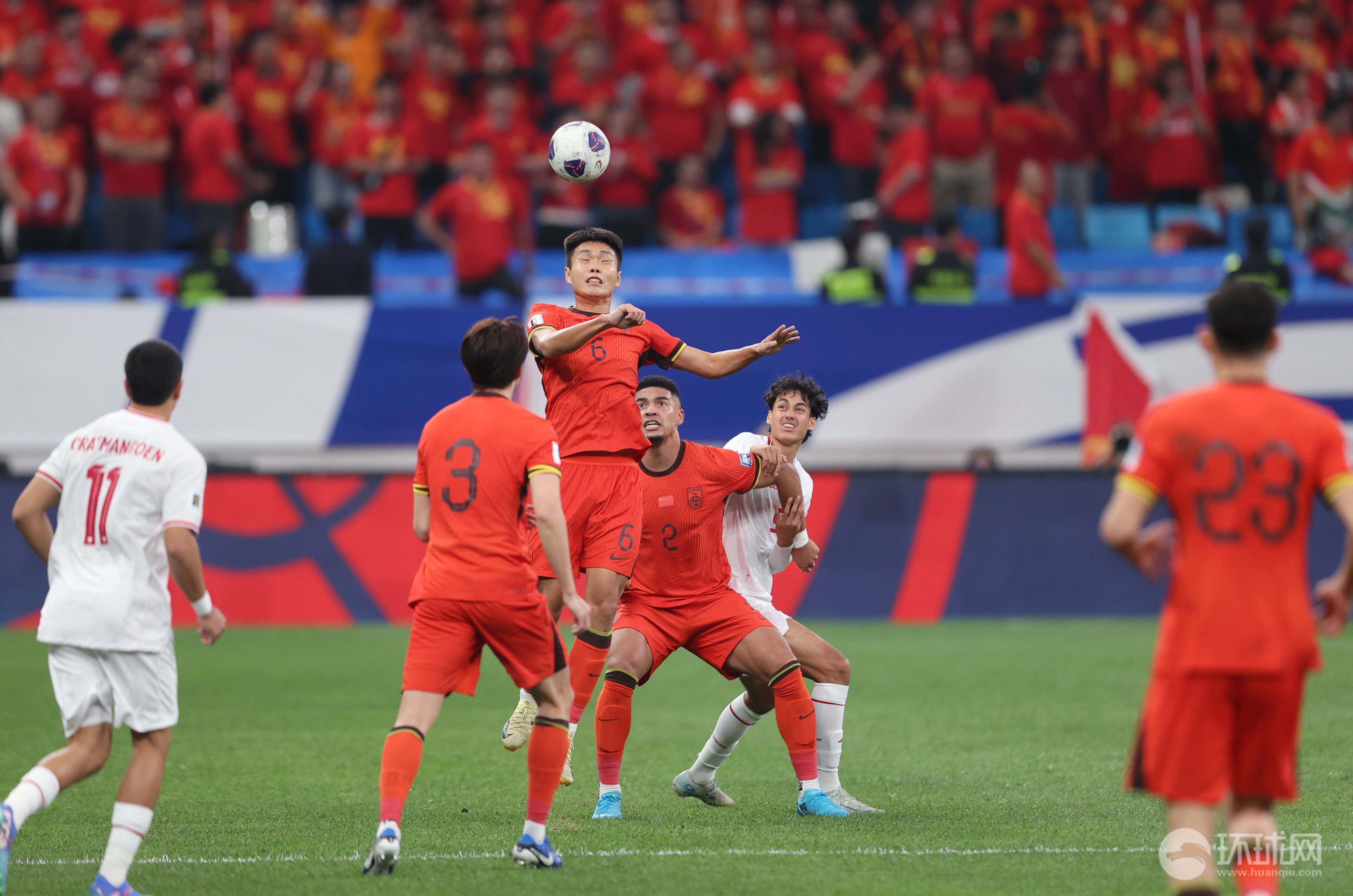 金年会体育-足球友谊赛大放异彩，中国队拼搏再创佳绩