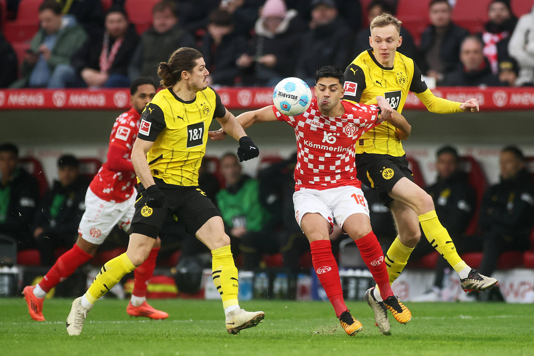 金年会博彩-美因茨在客场惨败，遭遇连败厄运