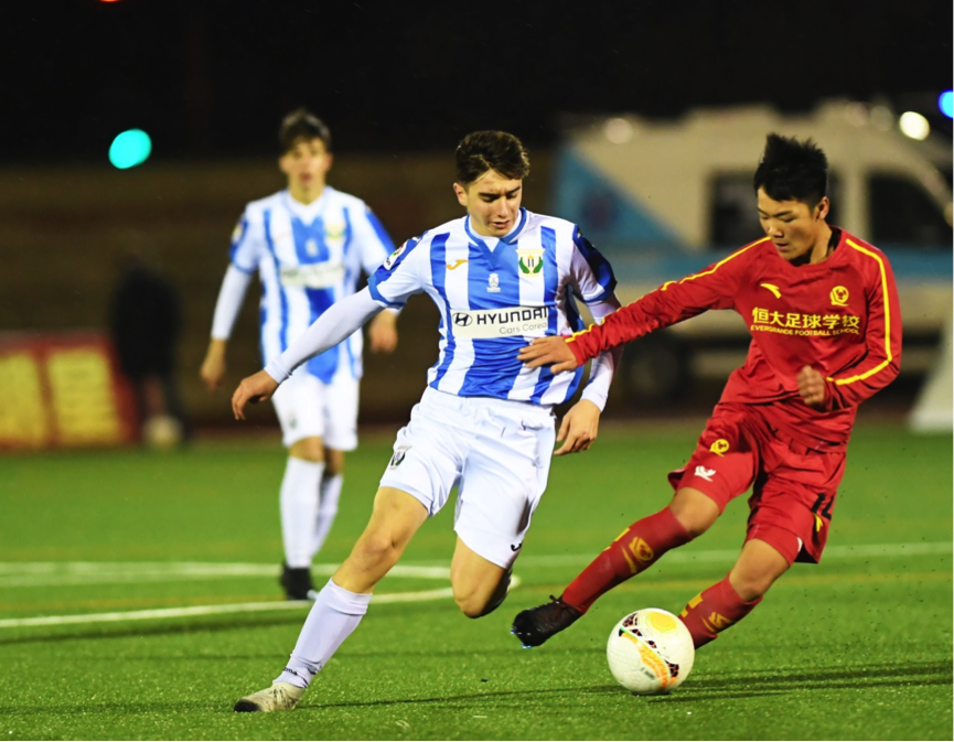 西甲领头羊不败金身一度动摇,联赛悬念加大的简单介绍 西甲领头羊不败金身一度动摇,联赛悬念加大的简单介绍