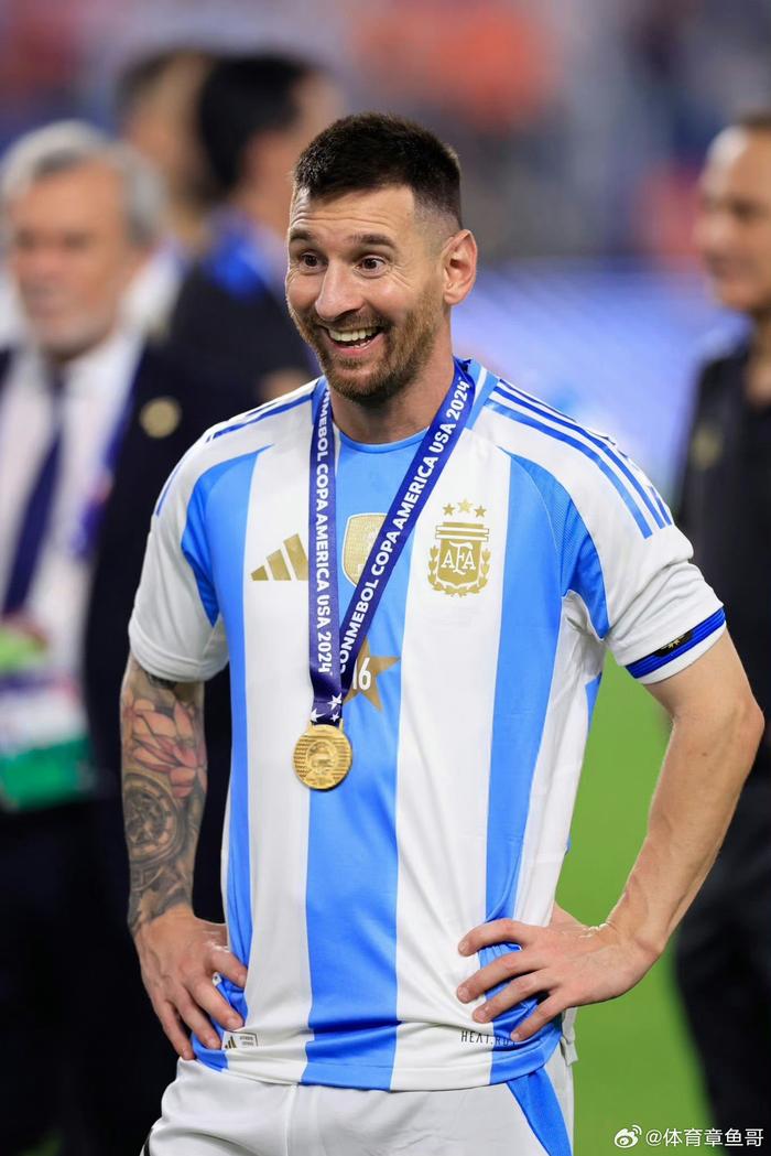 金年会官网-包含阿根廷传奇梅西再获荣誉，当选年度最佳球员的词条