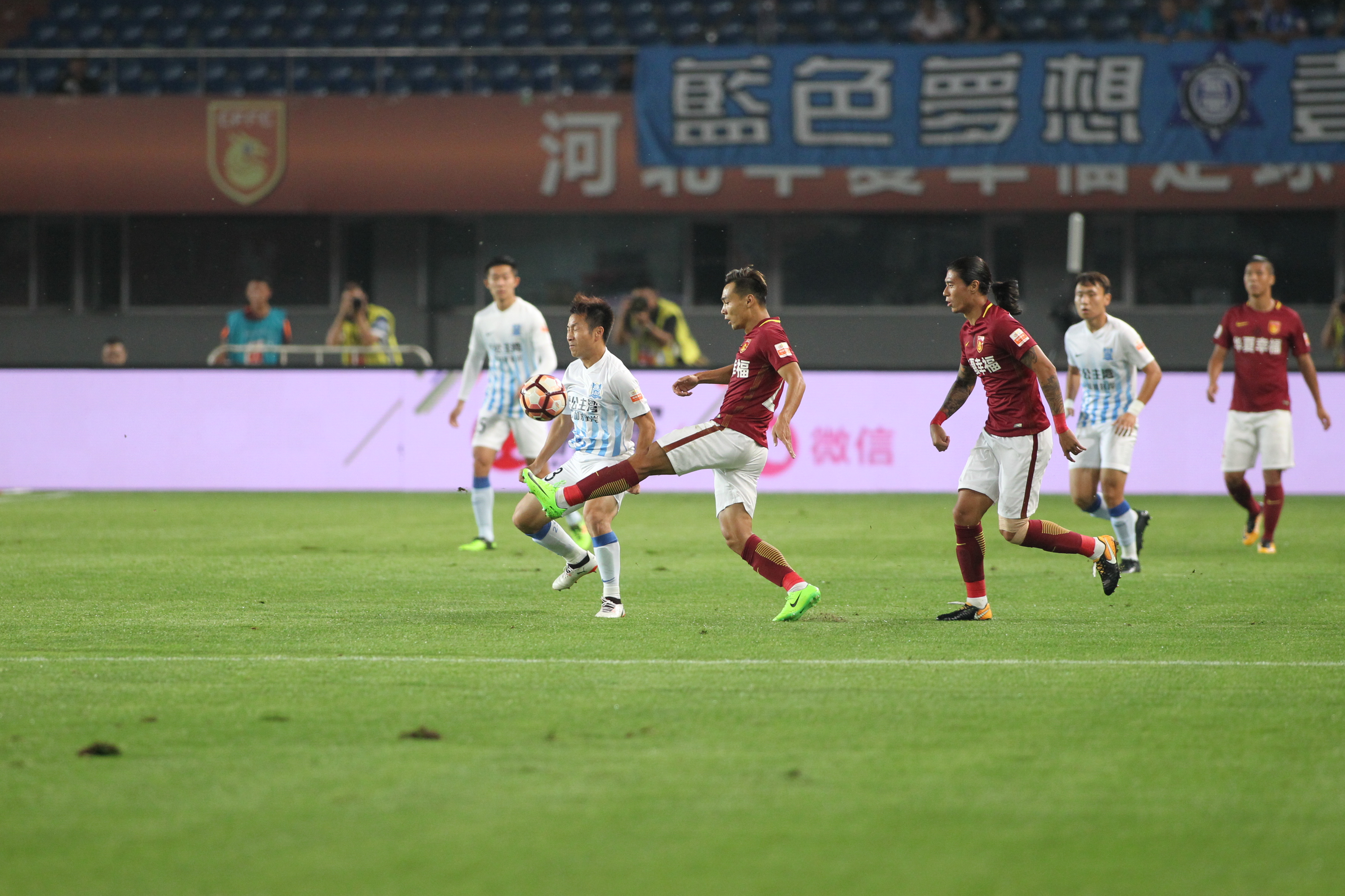 金年会平台-富力队备战对阵华夏幸福，士气高涨的简单介绍