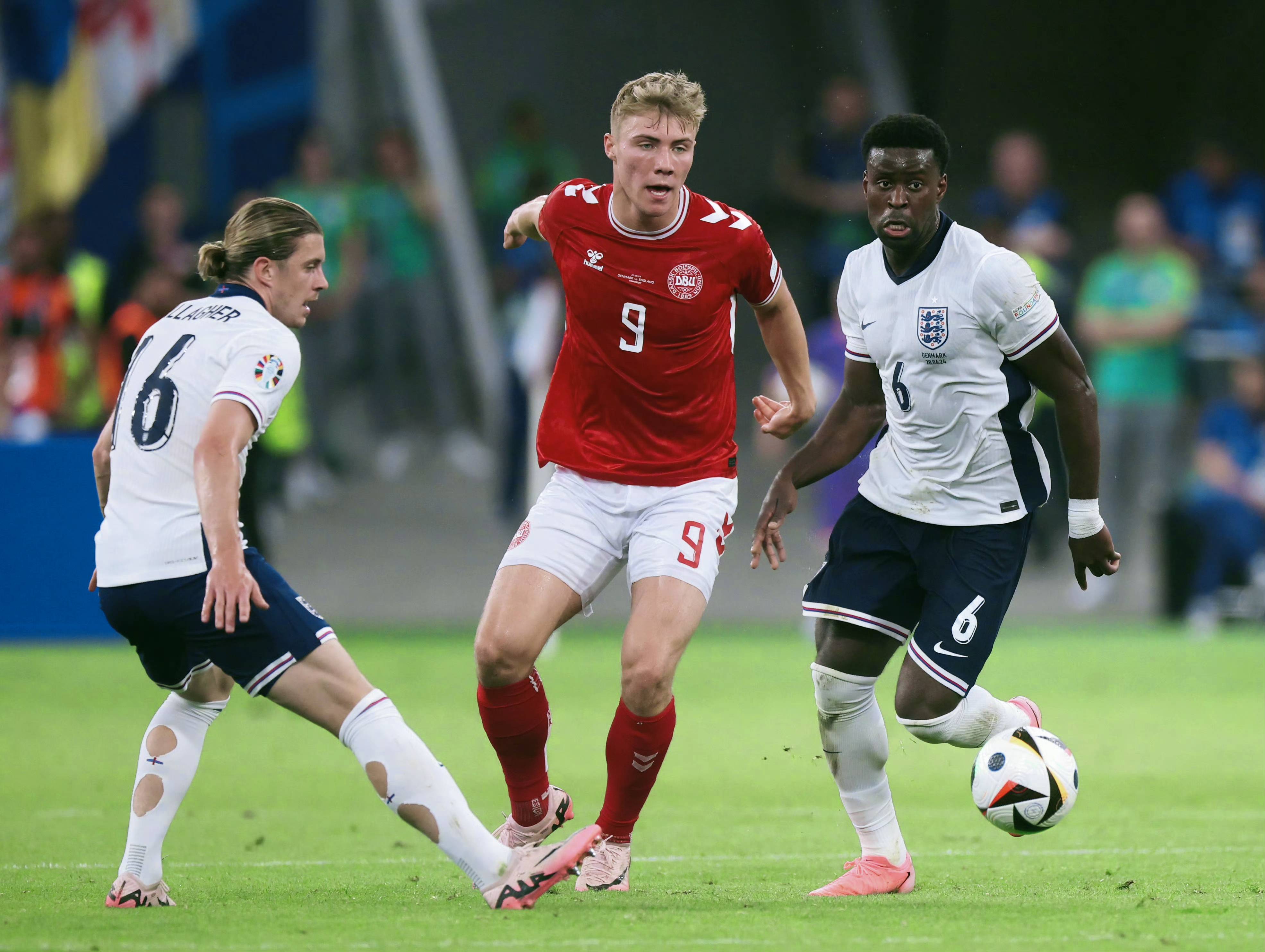 丹麦队大获全胜,成功挺进欧洲杯四强的简单介绍 丹麦队大获全胜,成功挺进欧洲杯四强的简单介绍