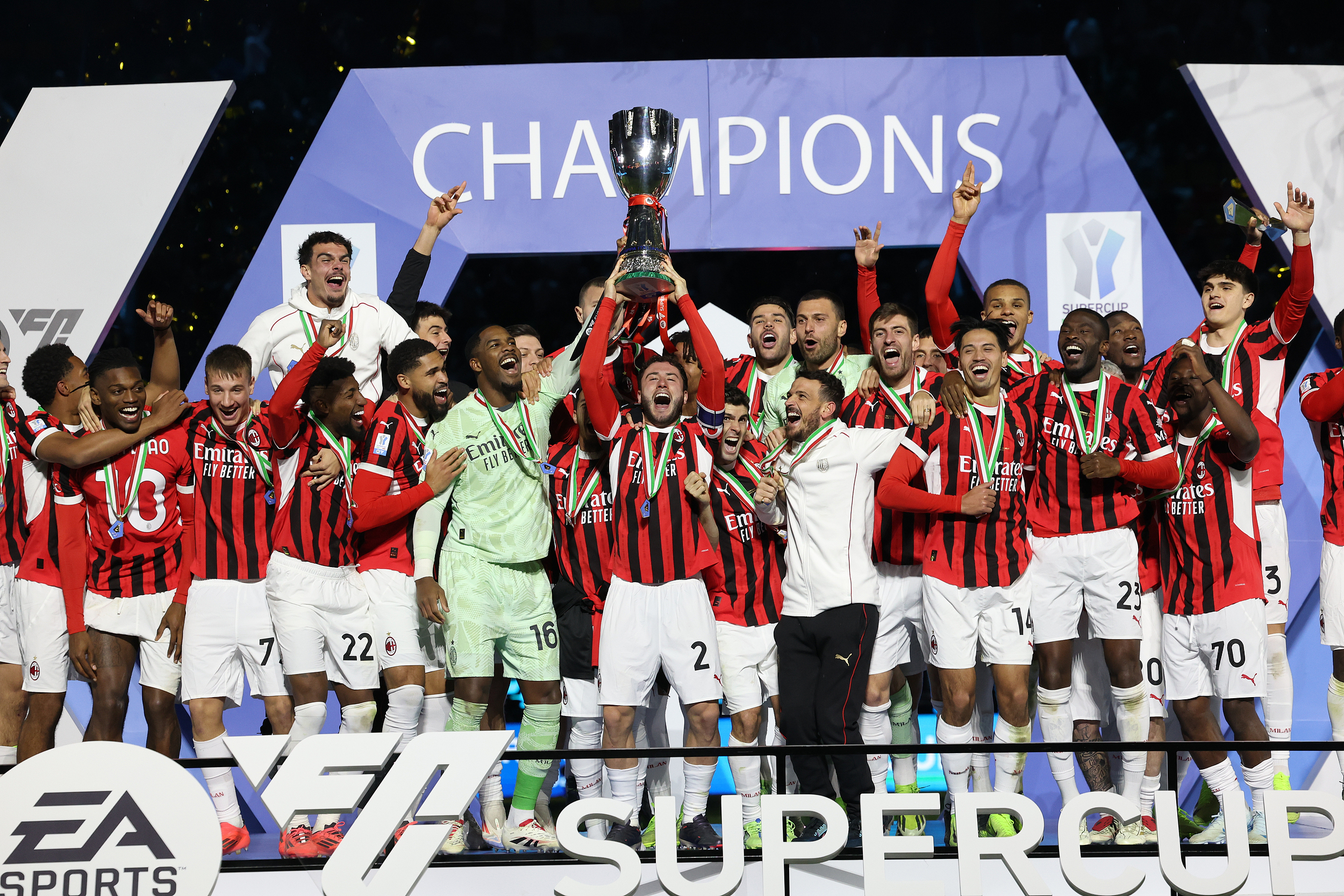 jinnianhui-萨索洛主场大胜AC米兰，追赶前四名积分的简单介绍