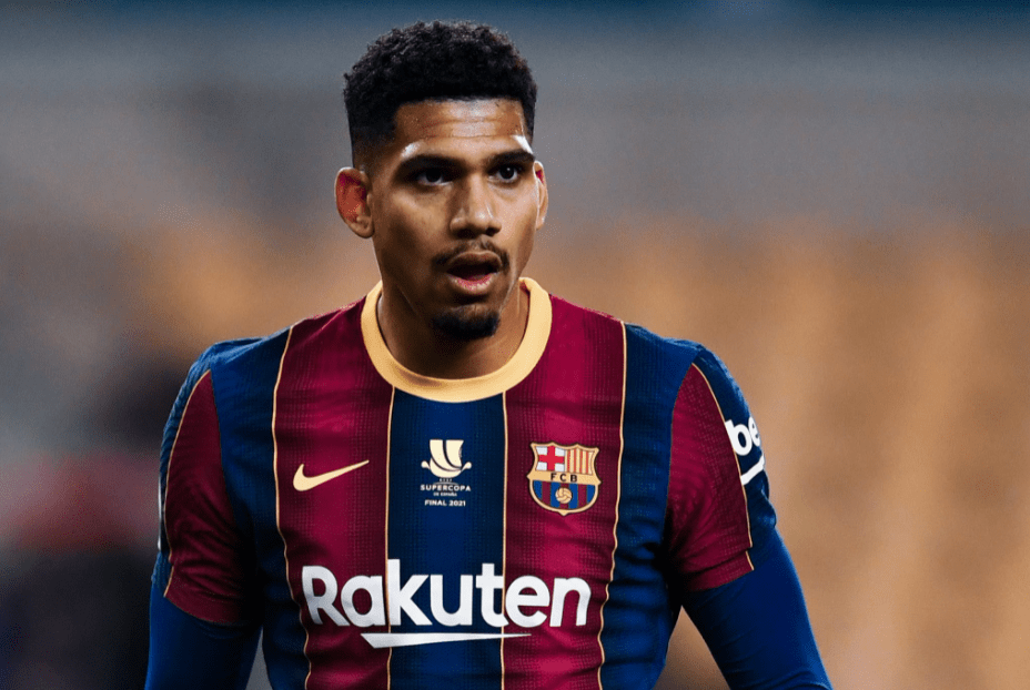 sports jnh-巴塞罗那后卫外租退场，中场人员调整方案浮现