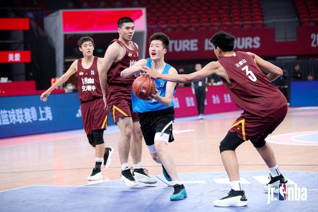 包含青年篮球联赛举办,年轻球员展现实力的词条 包含青年篮球联赛举办,年轻球员展现实力的词条