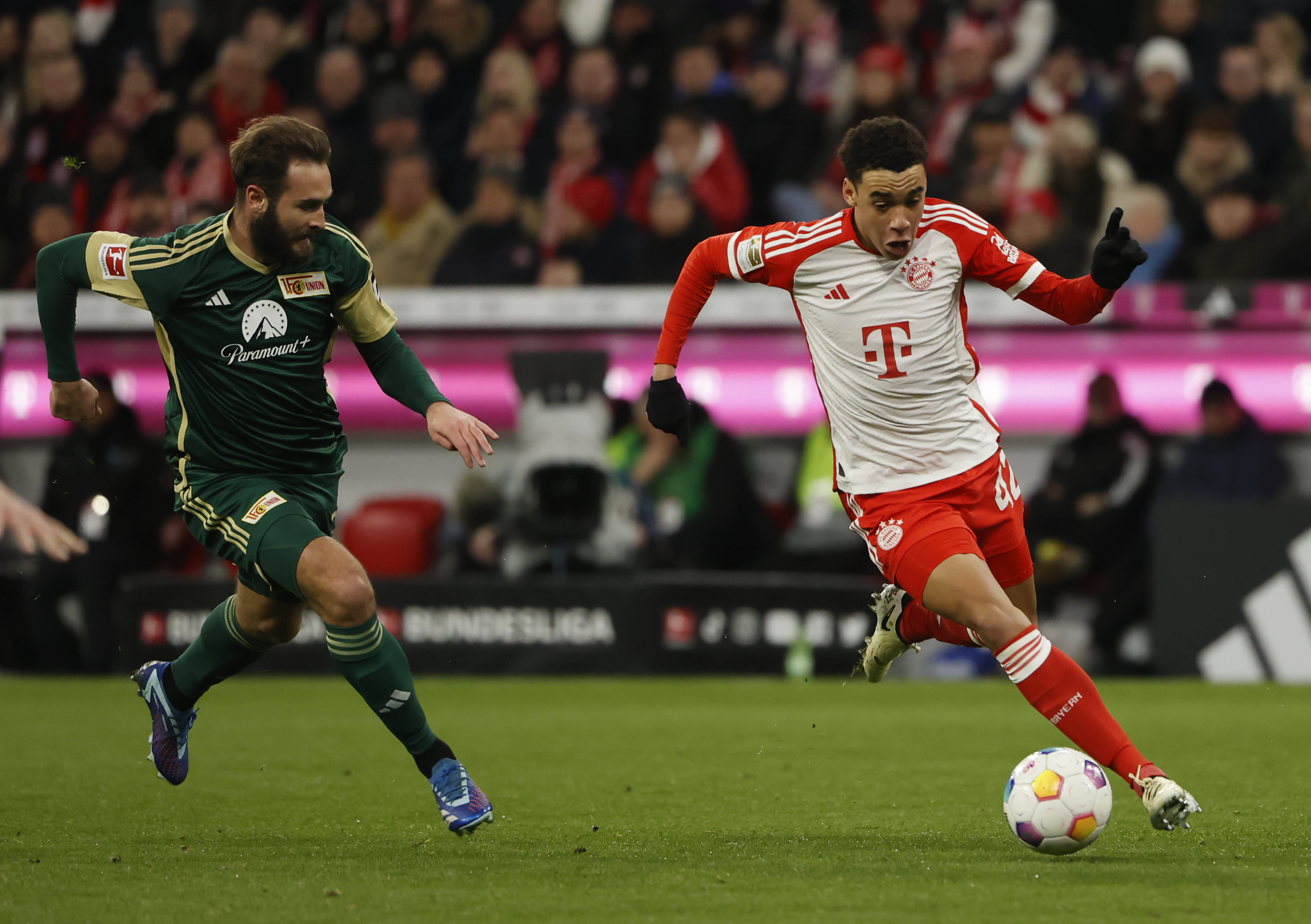 柏林联队在关键比赛中获胜,展现出强大实力的简单介绍 柏林联队在关键比赛中获胜,展现出强大实力的简单介绍