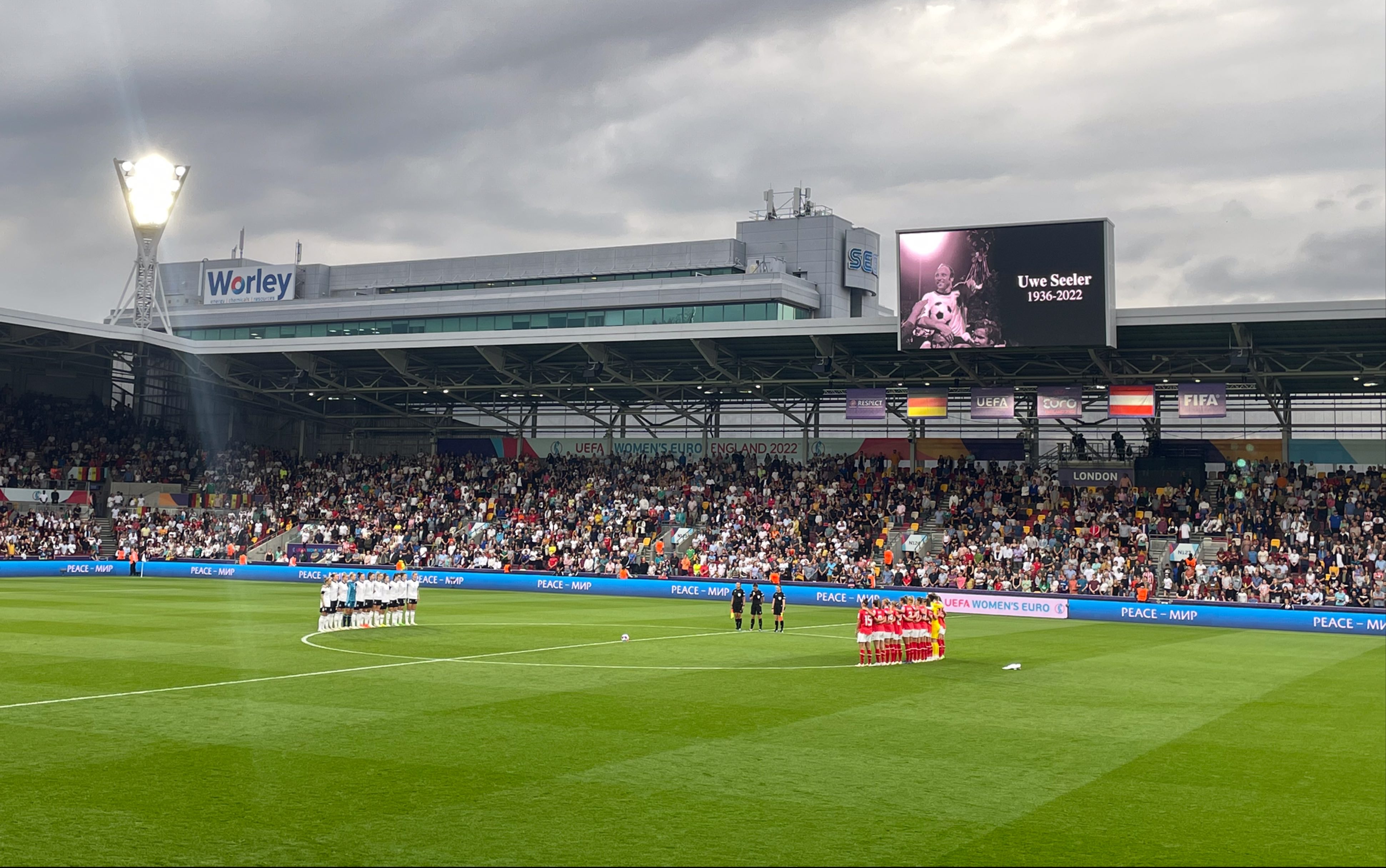 JNH体育-关于奥地利队表现出色，实现晋级四分之一决赛的信息