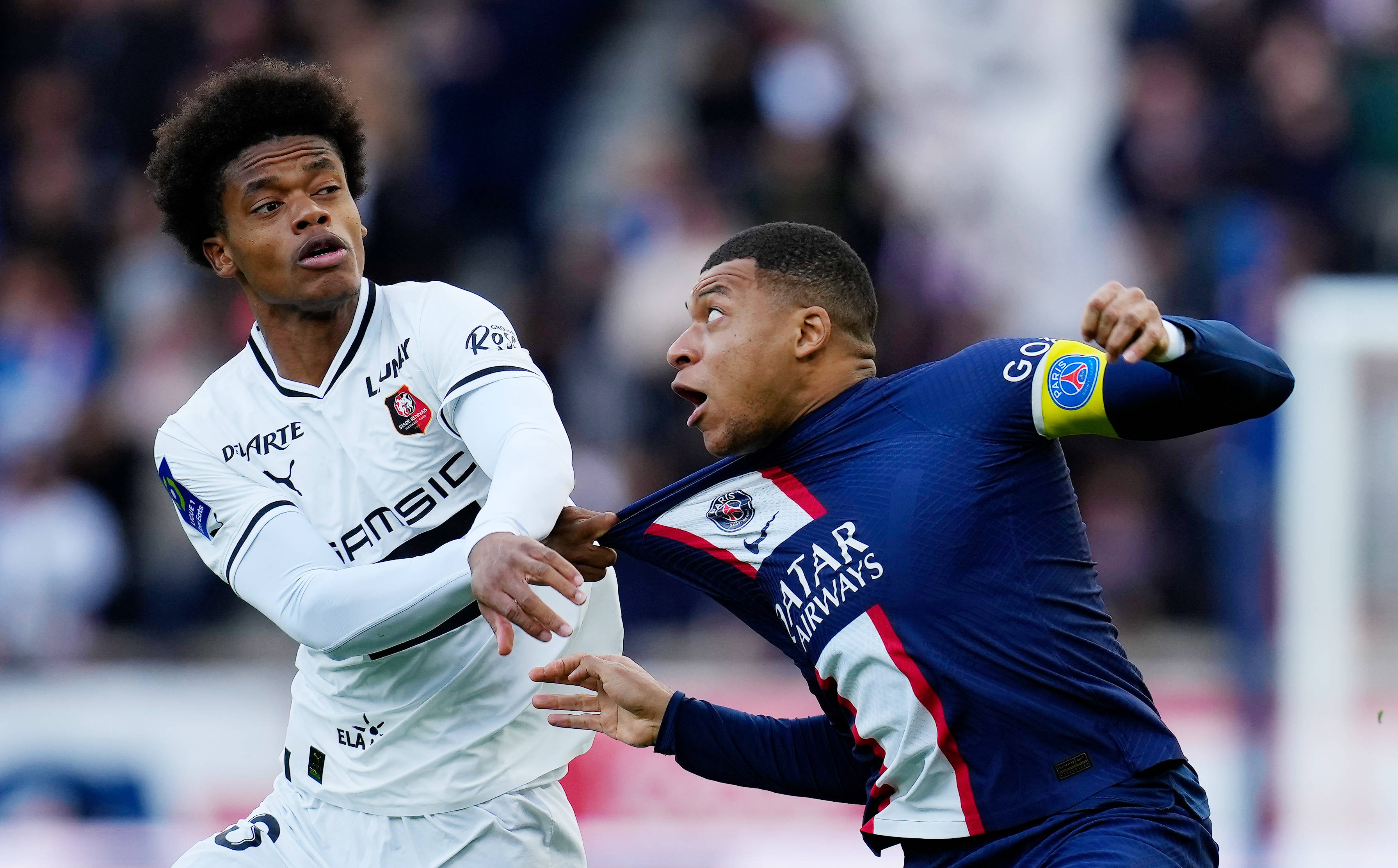 巴黎圣日耳曼胜里昂,稳坐法甲榜首的简单介绍 巴黎圣日耳曼胜里昂,稳坐法甲榜首的简单介绍