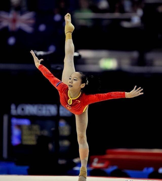 金年会平台-包含竞技体操女团决赛：美国队问鼎冠军的词条