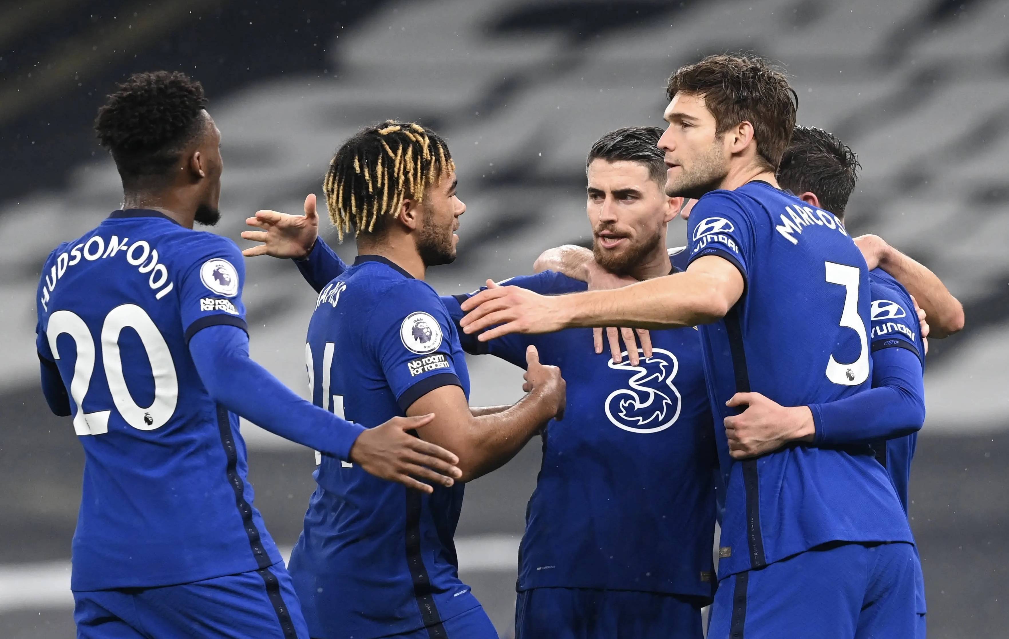 曼联主场战胜对手,英超积分继续领先 曼联主场战胜对手,英超积分继续领先