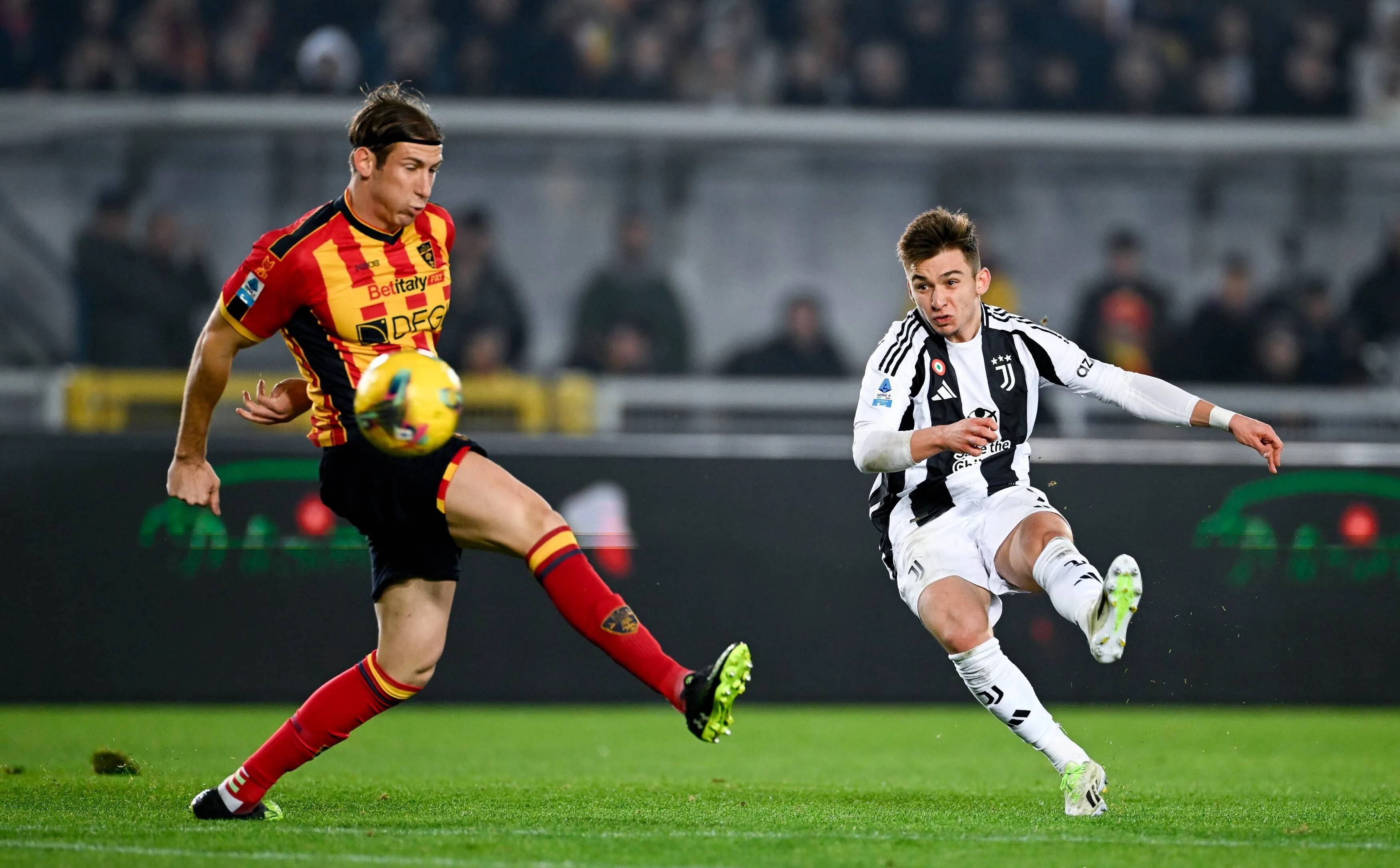 金年会官方-那不勒斯客场惜败热那亚，遗憾失分的简单介绍