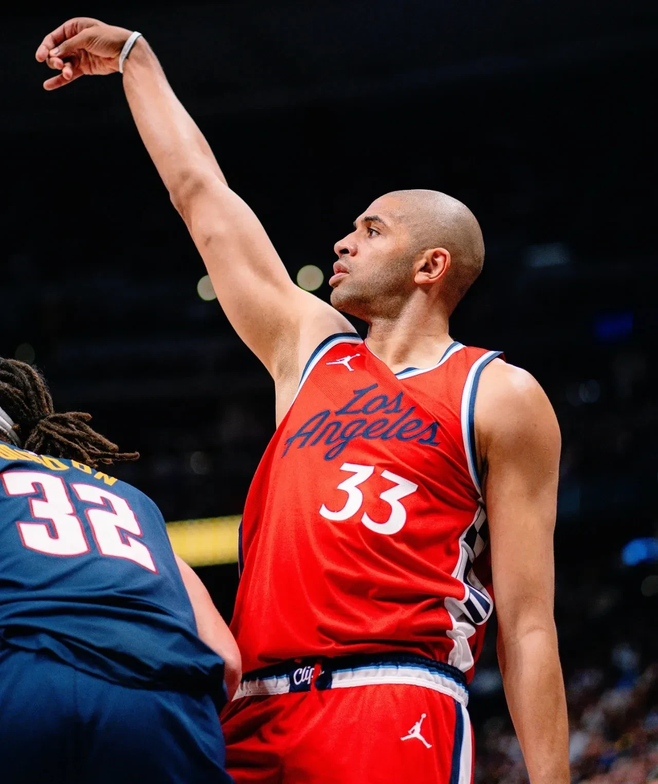 NBA暂停所有球队训练,球员待在家中 NBA暂停所有球队训练,球员待在家中