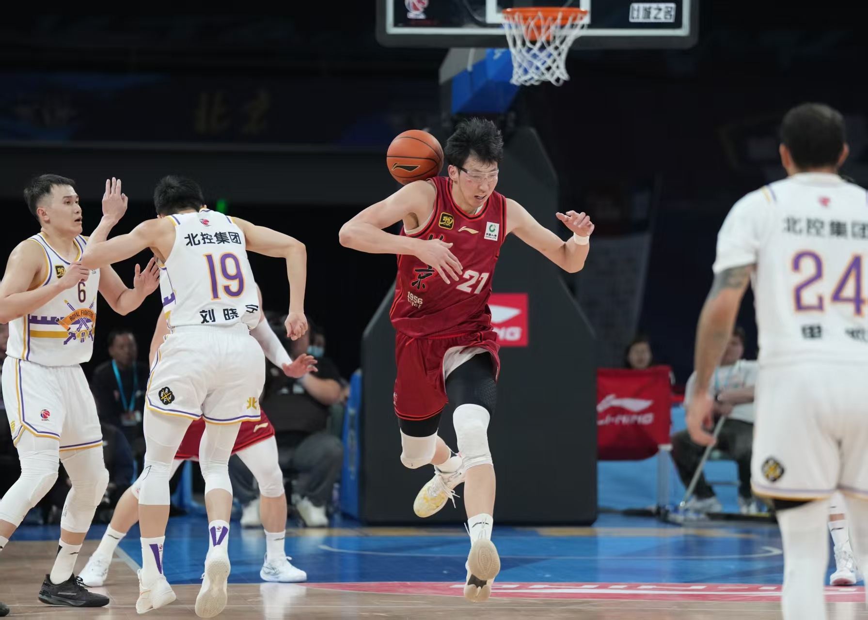 金年会官方网站-广东队主场对战吉林队，迎来本赛季首场较量