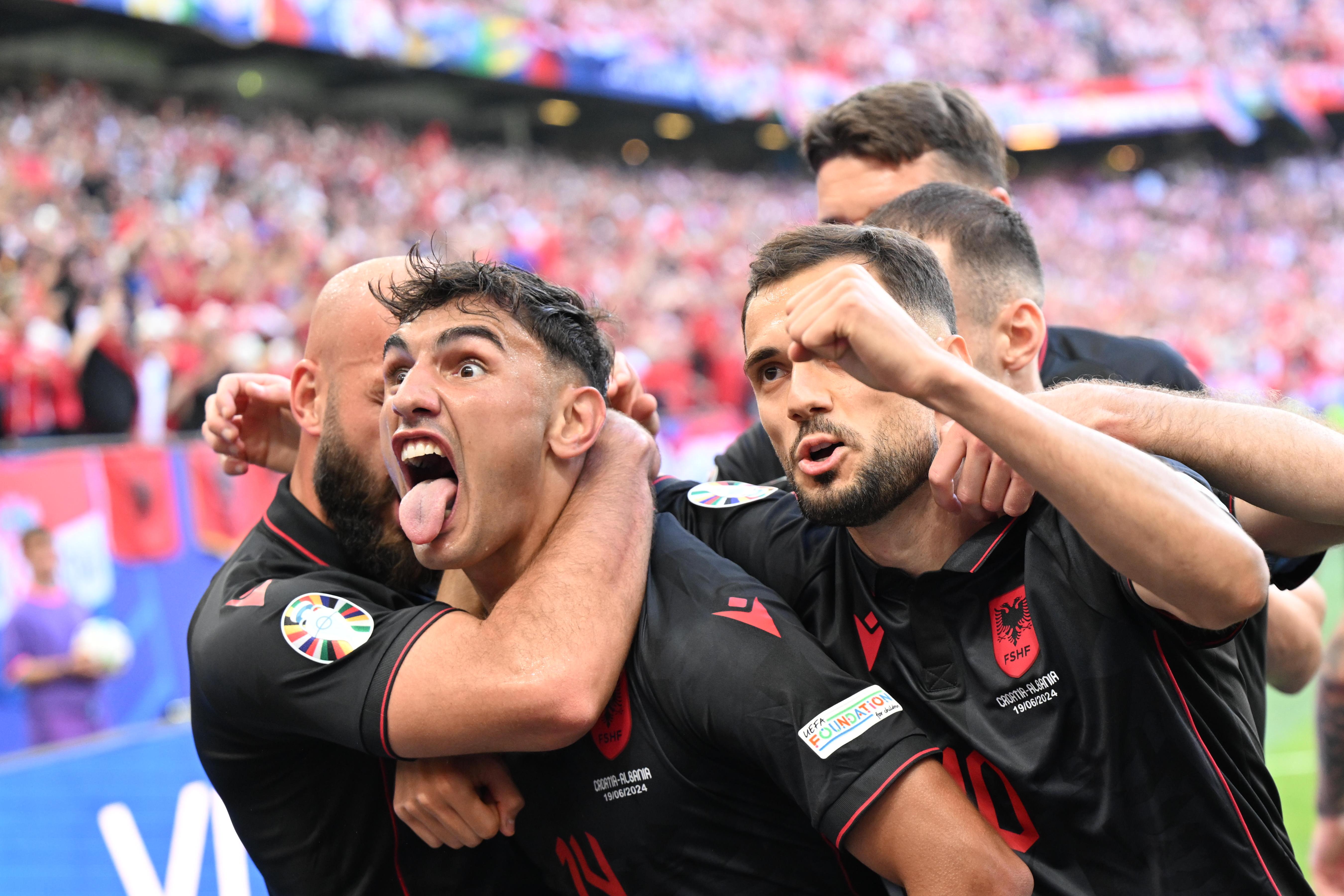 金年会体育-阿尔巴尼亚队挑战意大利，气势如虹