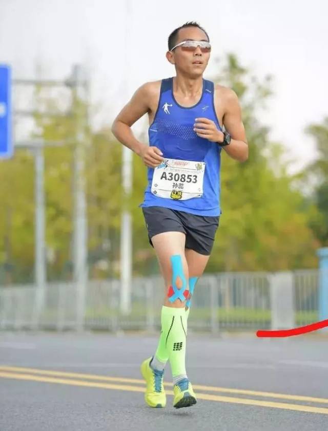 sports jnh-北美选手连续夺冠，稳稳领跑