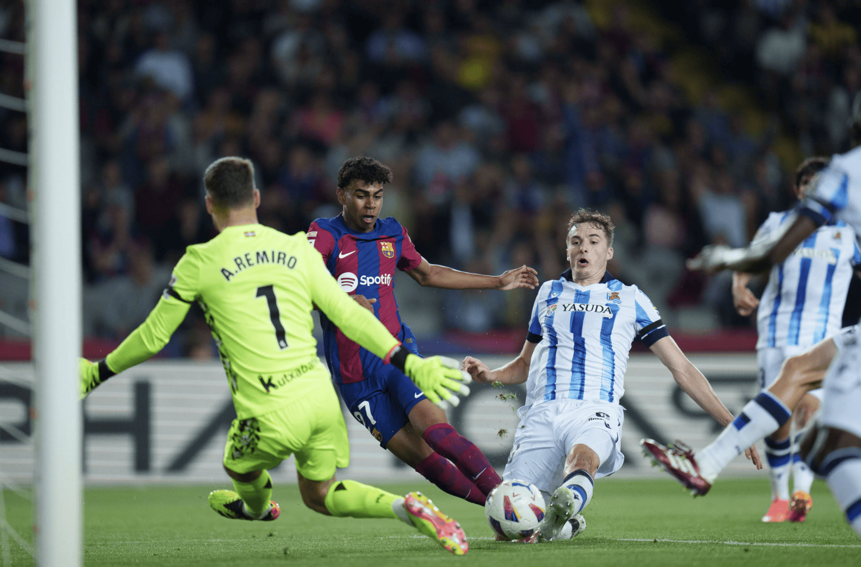 关于奥萨苏纳击败对手,继续表现强势的信息 关于奥萨苏纳击败对手,继续表现强势的信息