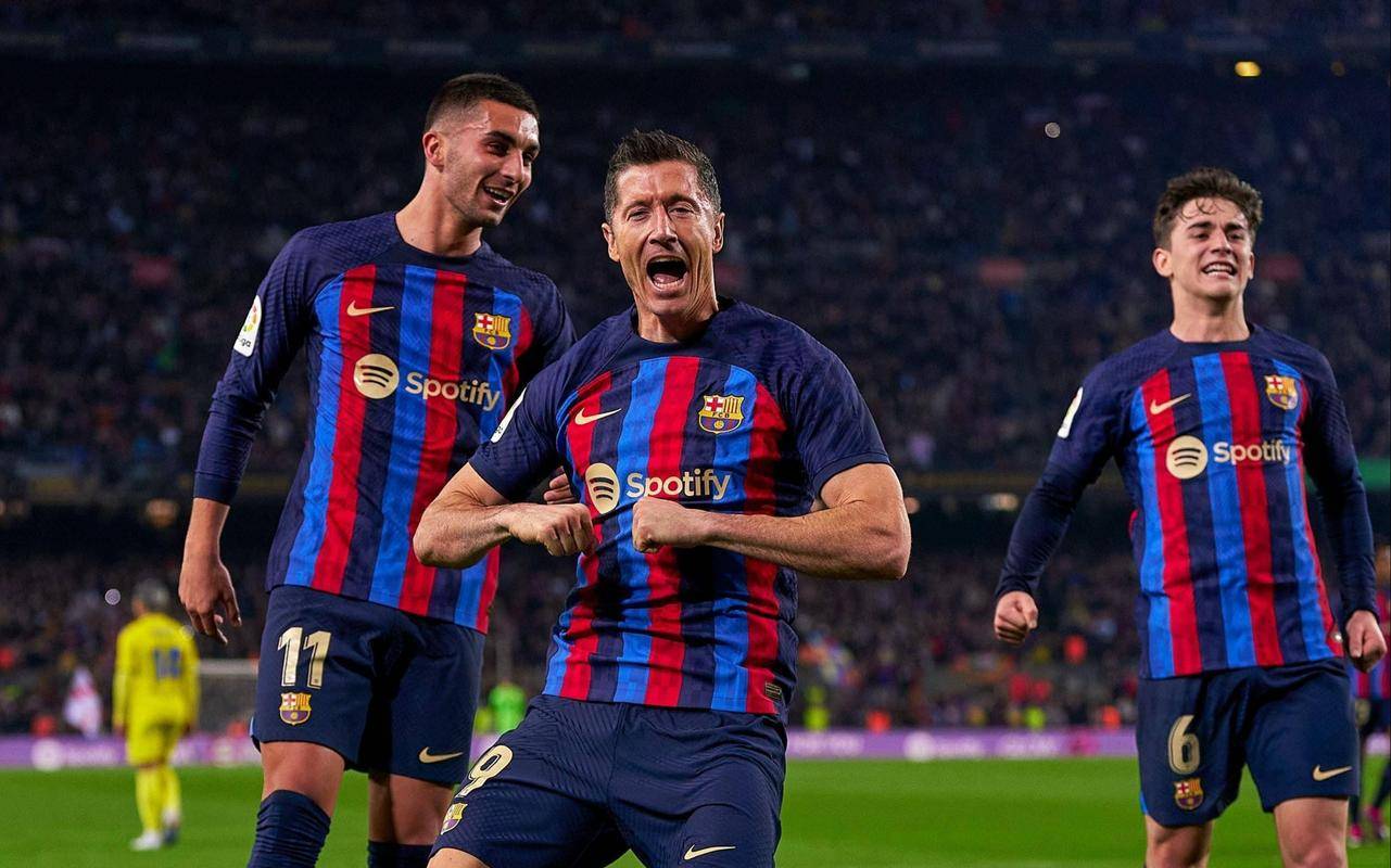 本周末再现巴萨和皇马的世纪交锋 本周末再现巴萨和皇马的世纪交锋