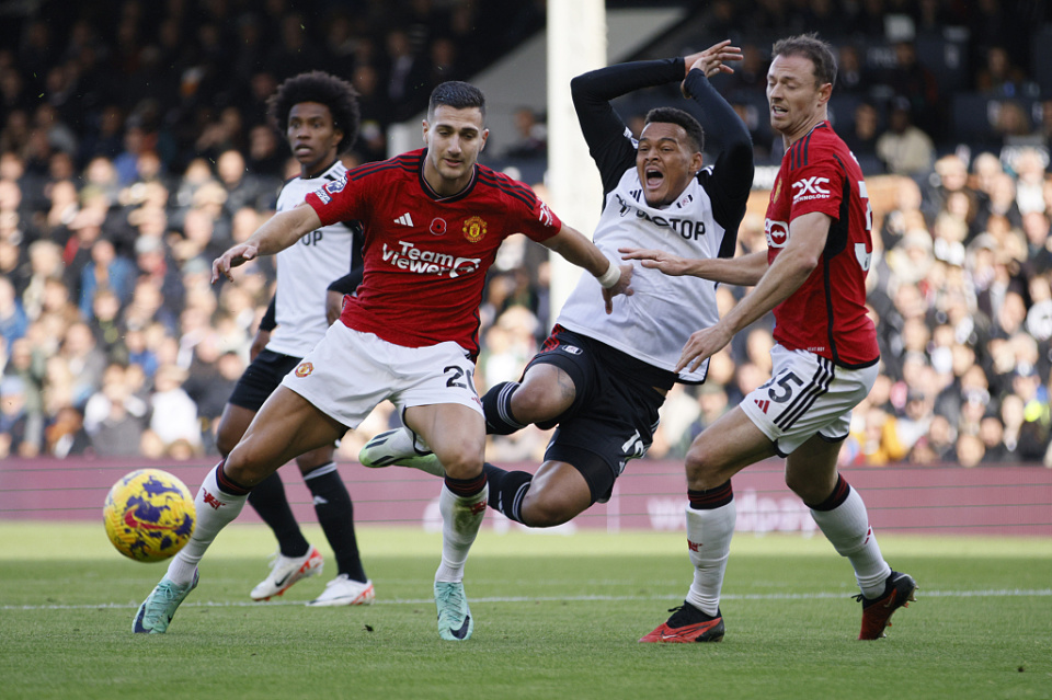 包含曼联主场大败富勒姆,球队面临转折的词条 包含曼联主场大败富勒姆,球队面临转折的词条