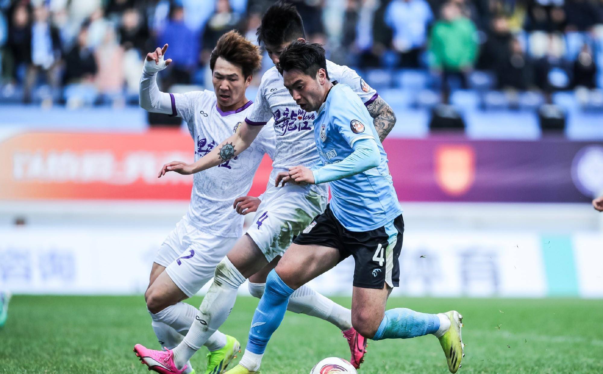 金年会官方-外援助力球队取得大胜，领跑联赛积分榜，实力抢眼！的简单介绍