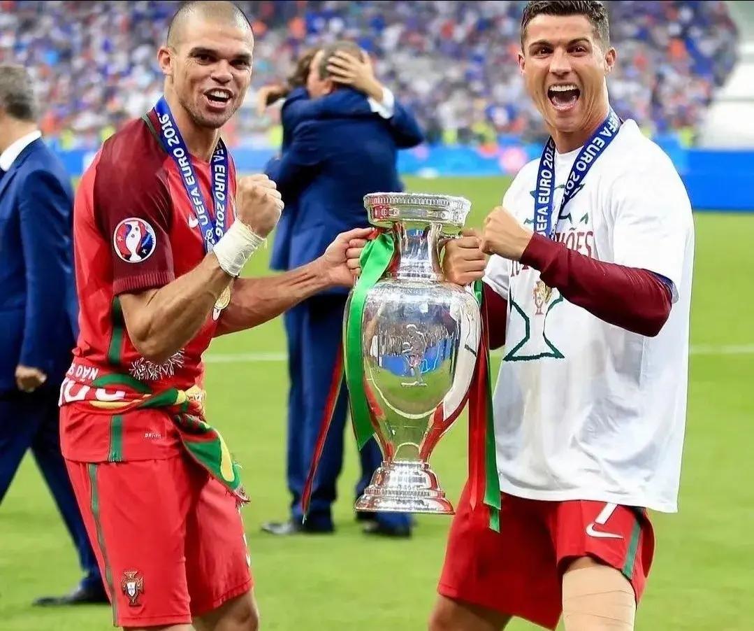 金年会app下载-包含意大利在欧洲杯卫冕冠军葡萄牙队晋级半决赛的词条