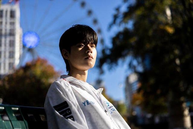 DFM绝杀DRX,Deft操刀奇招英雄翻盘四强赛3:0(上海) DFM绝杀DRX,Deft操刀奇招英雄翻盘四强赛3:0(上海)