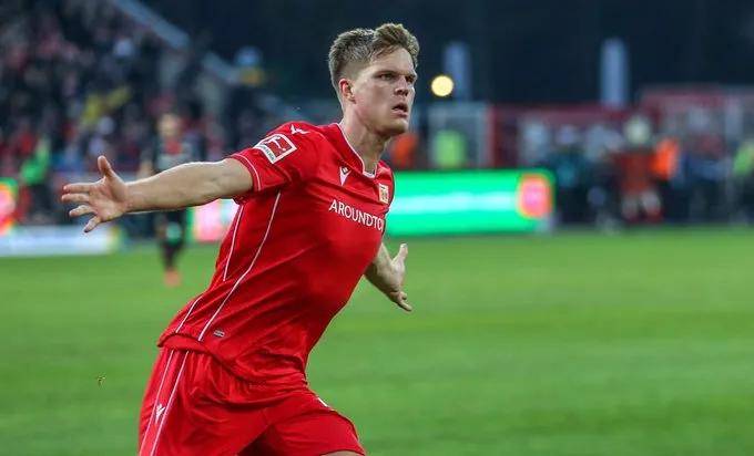 JNH体育-沙尔克遭遇连败，战绩下滑难掩困境的简单介绍