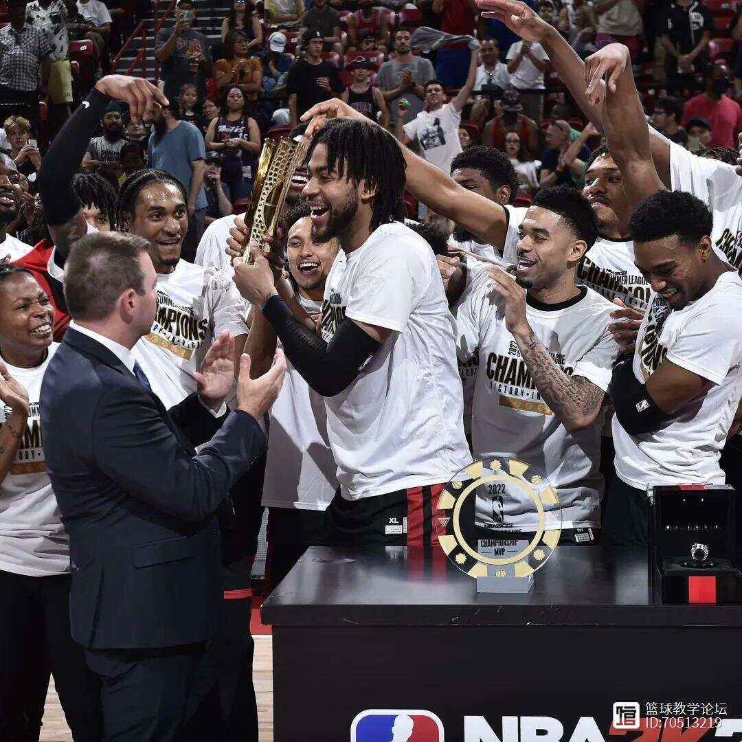 欧洲篮球冠军赛落下帷幕,冠军诞生 欧洲篮球冠军赛落下帷幕,冠军诞生