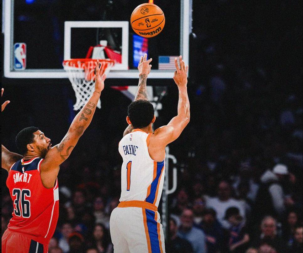 尼克斯惨败活塞遭三连败 尼克斯惨败活塞遭三连败