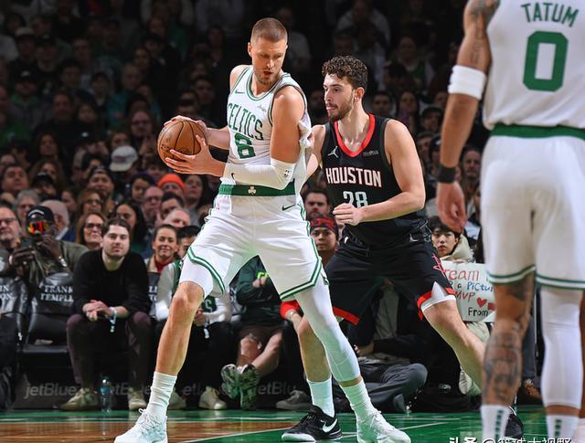 火箭客场逆转凯尔特人,再胜东部霸主 火箭客场逆转凯尔特人,再胜东部霸主