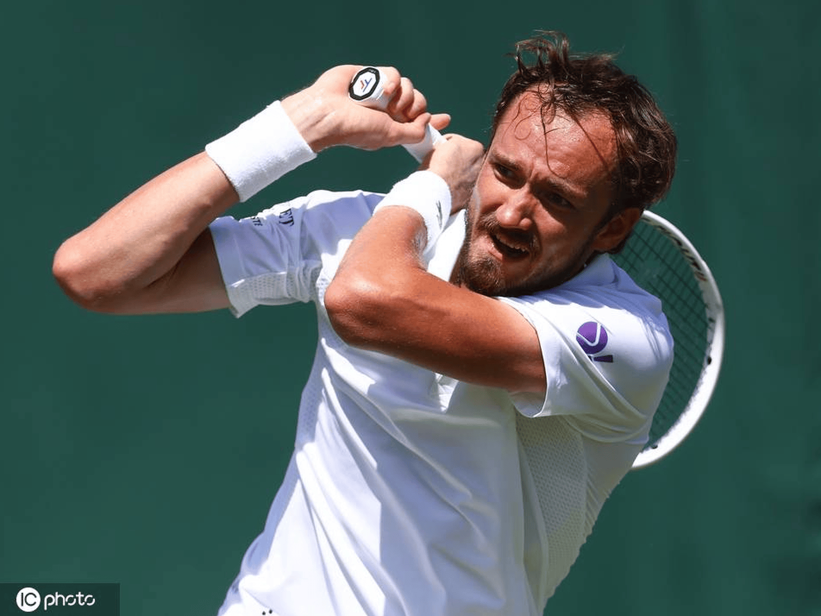 温网轻取美网,梅德韦杰夫带队取胜 温网轻取美网,梅德韦杰夫带队取胜