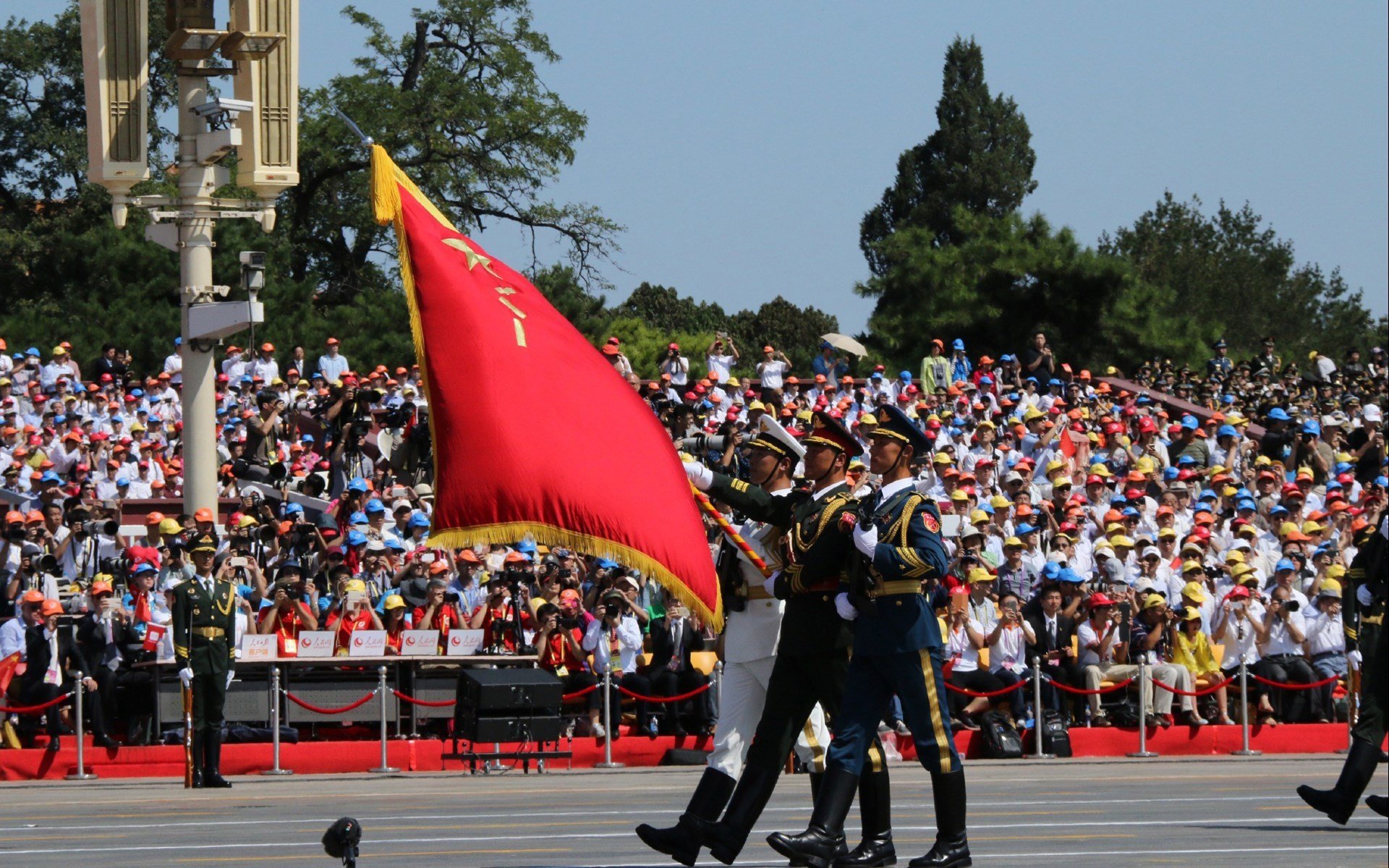 金年会全站-球场的闪电，市场的暗流，当克瓦拉茨赫利亚的爆发照亮瑞士收割安哥拉的棋局
