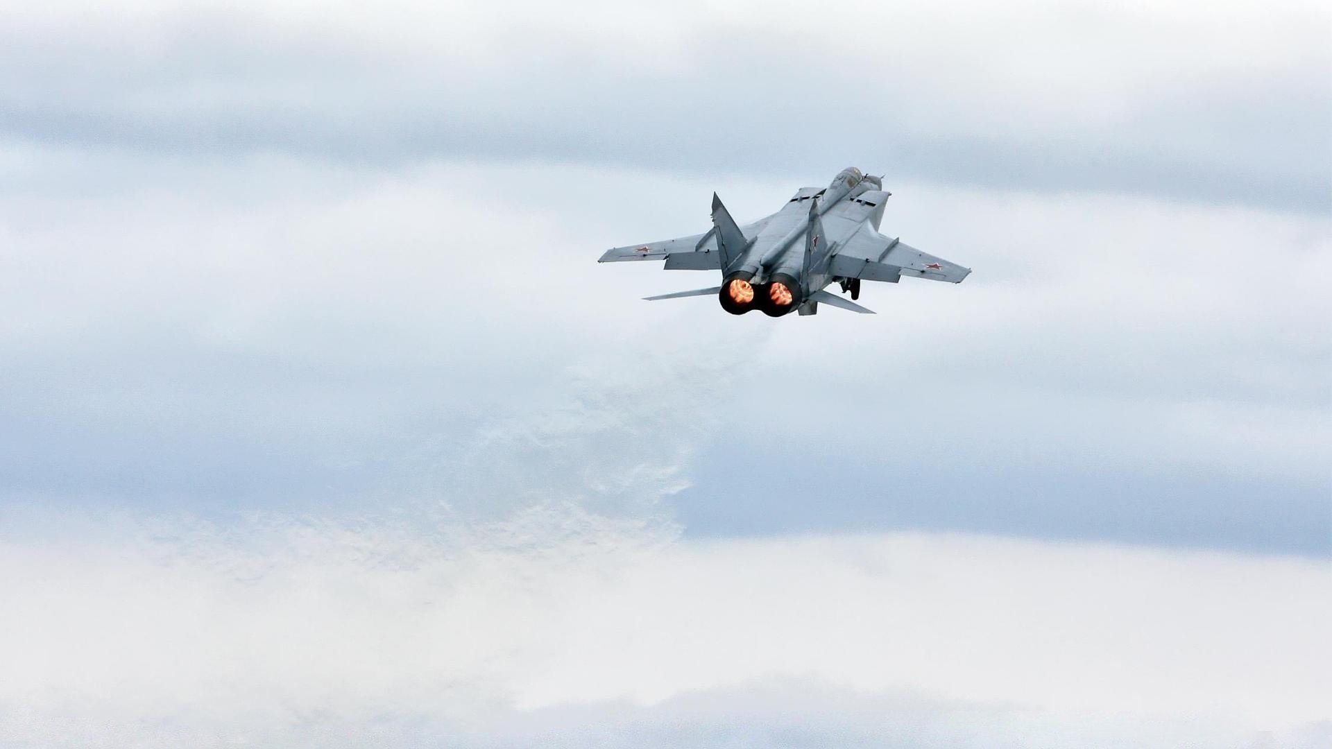 金年会电子-阿尔及利亚荣耀之夜，F1年度争冠焦点战提前终结荷兰悬念