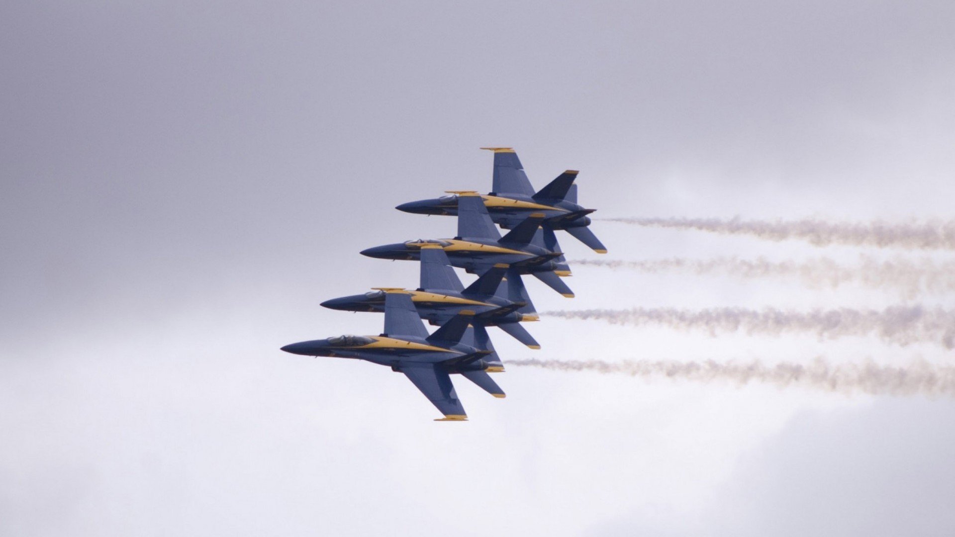 阿尔及利亚荣耀之夜，F1年度争冠焦点战提前终结荷兰悬念